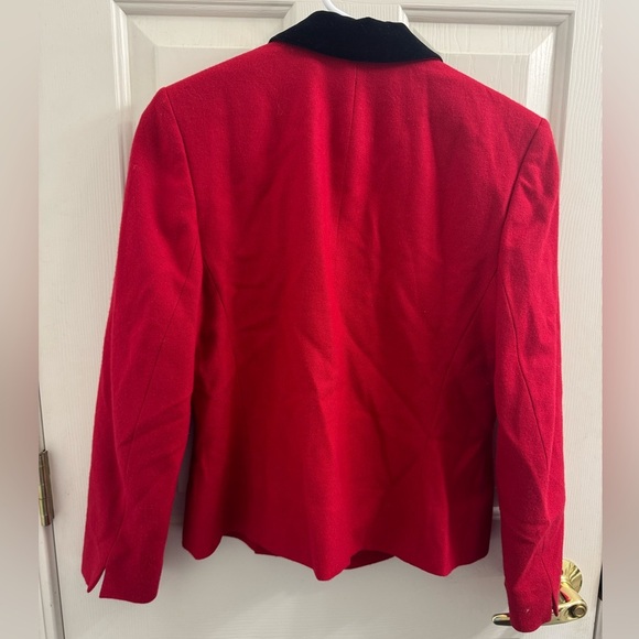 Women's Pendleton Petite Red Wool Collar Blazer with Black Accents - Picture 6 of 6